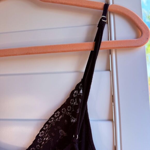 F21 Black Lace Trim & Jersey Pajama Lounge Romper size XS/S - Picture 7 of 8